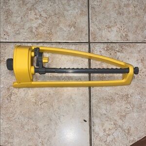 Oscillating Sprinkler